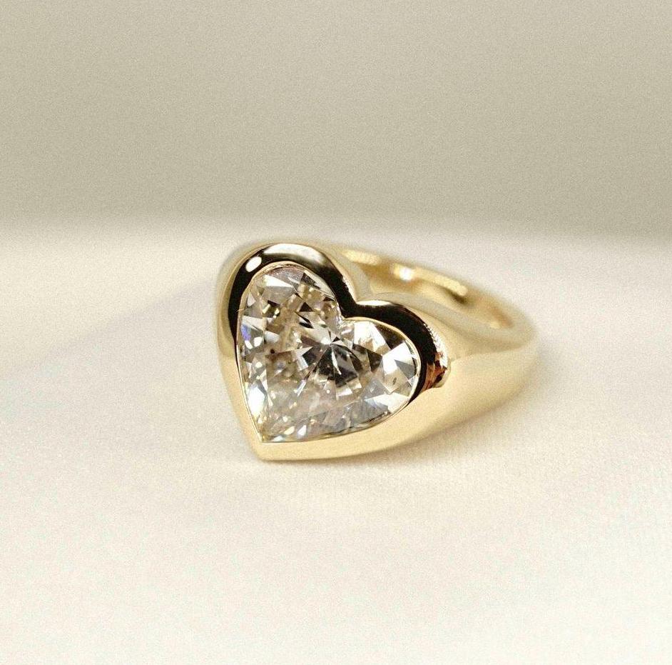 Heart 3.00ct Lab Grown Diamond Bezel Set Engagement Ring, FG Color, VS Clarity