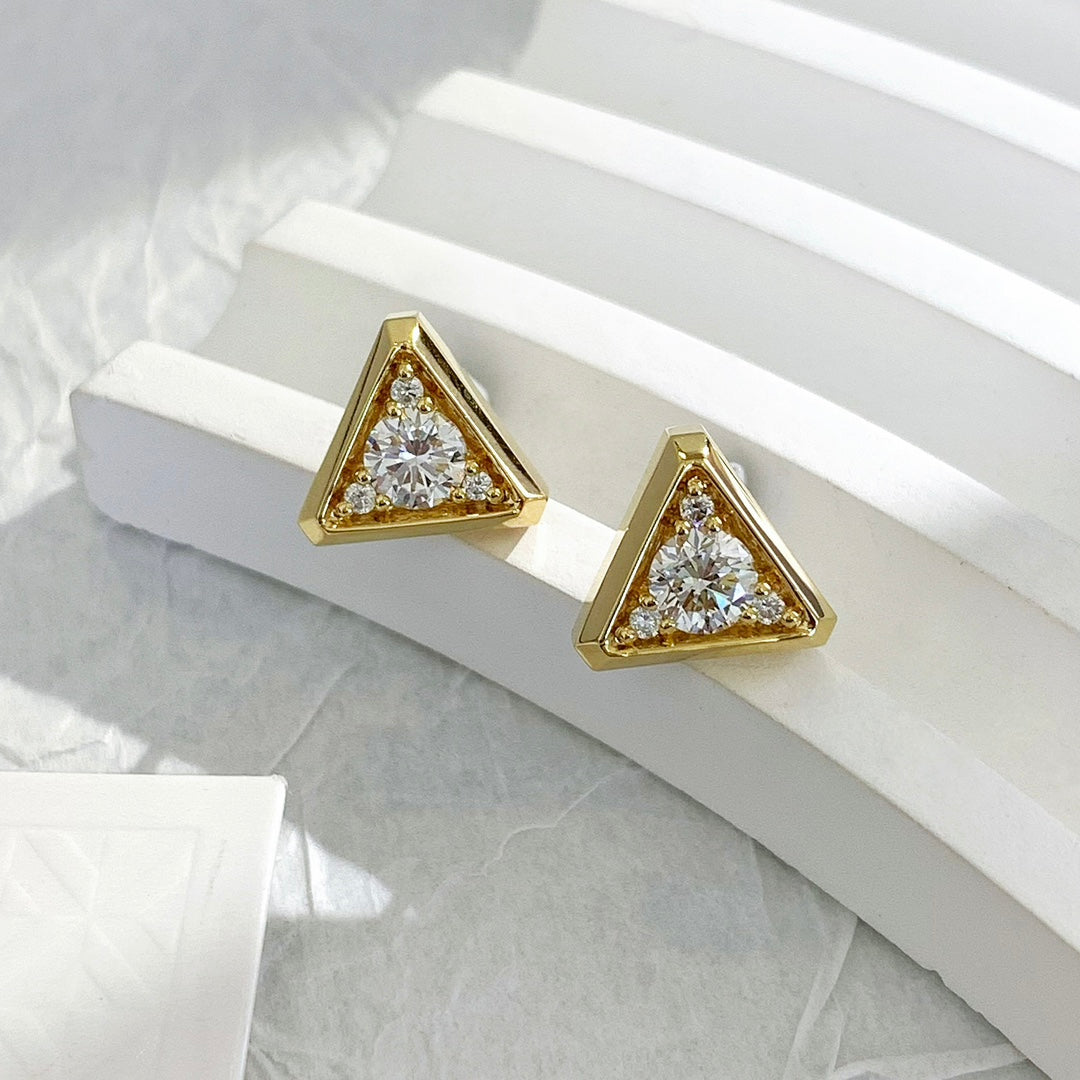 1.30tcw Lab Grown Diamond Round Triangle Shape Stud Earring, EF Color, VS Clarity