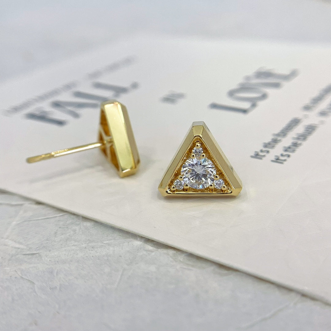 1.30tcw Lab Grown Diamond Round Triangle Shape Stud Earring, EF Color, VS Clarity